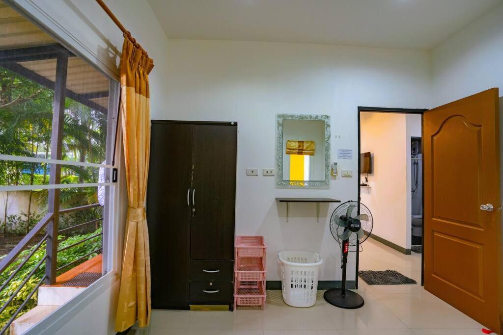 Little Yellow House- Aonang Ао Нанг Экстерьер фото