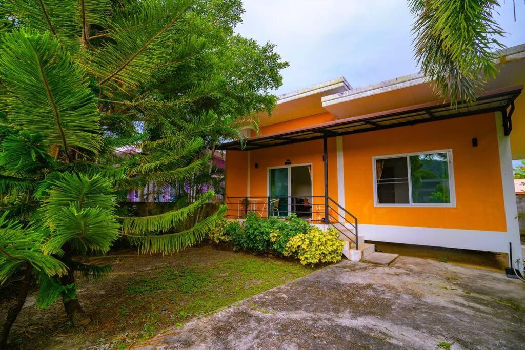 Little Yellow House- Aonang Ао Нанг Экстерьер фото