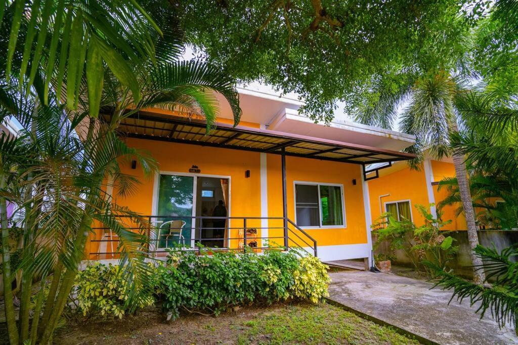 Little Yellow House- Aonang Ао Нанг Экстерьер фото